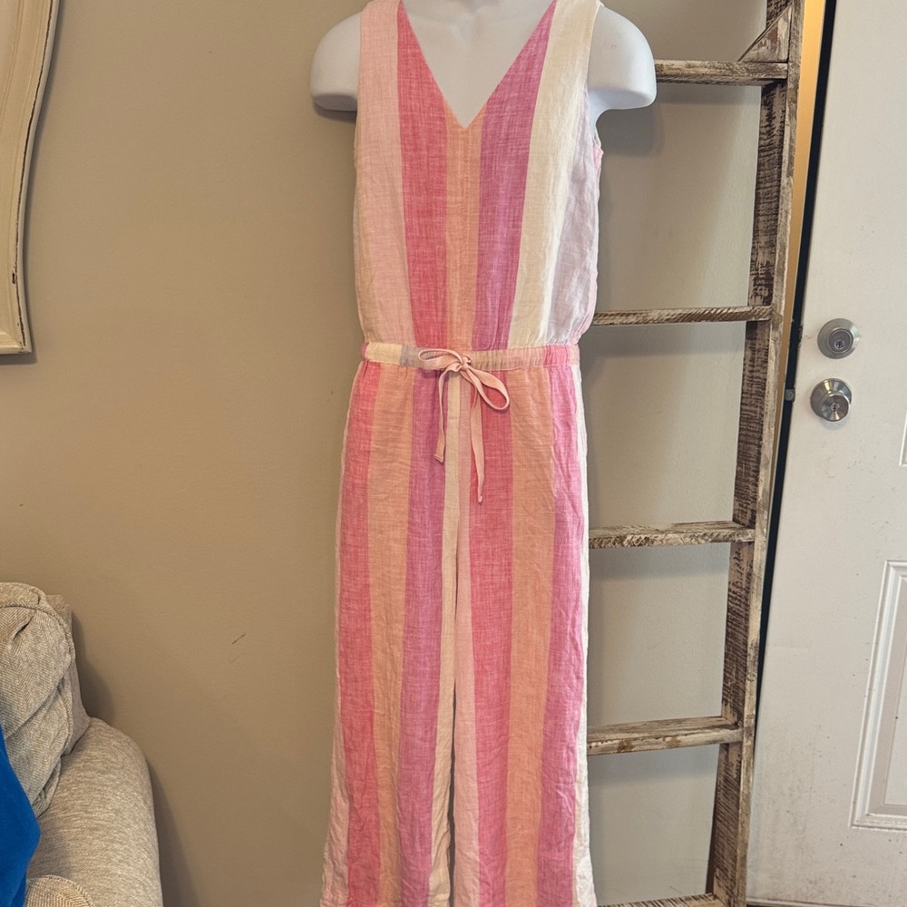 Splendid jumpsuit. Love this look! - Picture 2 of 7